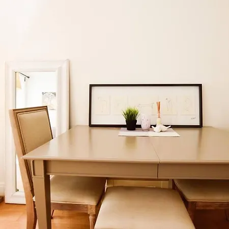 New Spacious Flat Near Montorgueil * París