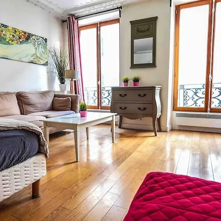 New Spacious Flat Near Montorgueil Apartment Paris